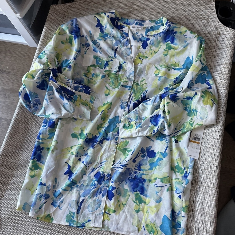 Calvin Klein 3X Floral Blouse V Neck Button Down Career Event Office Plus NEW